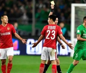 ayx sports- 法兰克福主帅赛后炮轰，裁判误判成焦点  